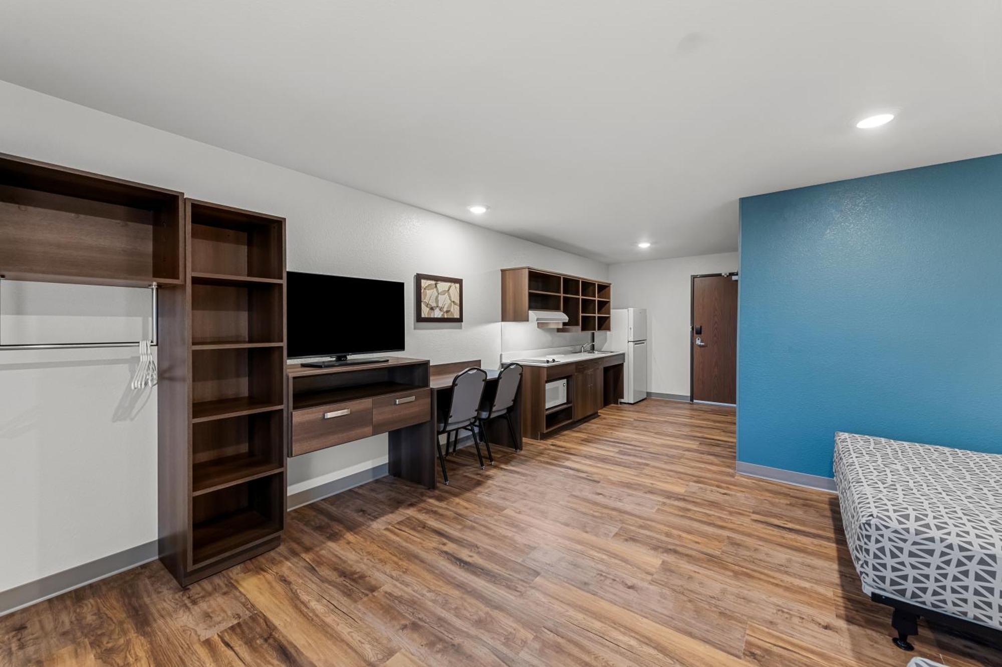 Woodspring Suites Kansas City Airport Exterior foto