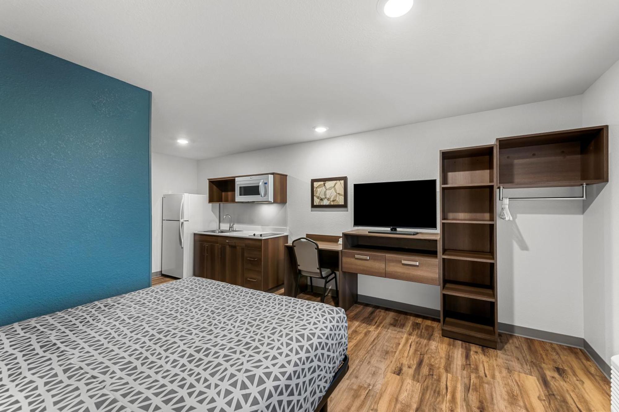 Woodspring Suites Kansas City Airport Exterior foto